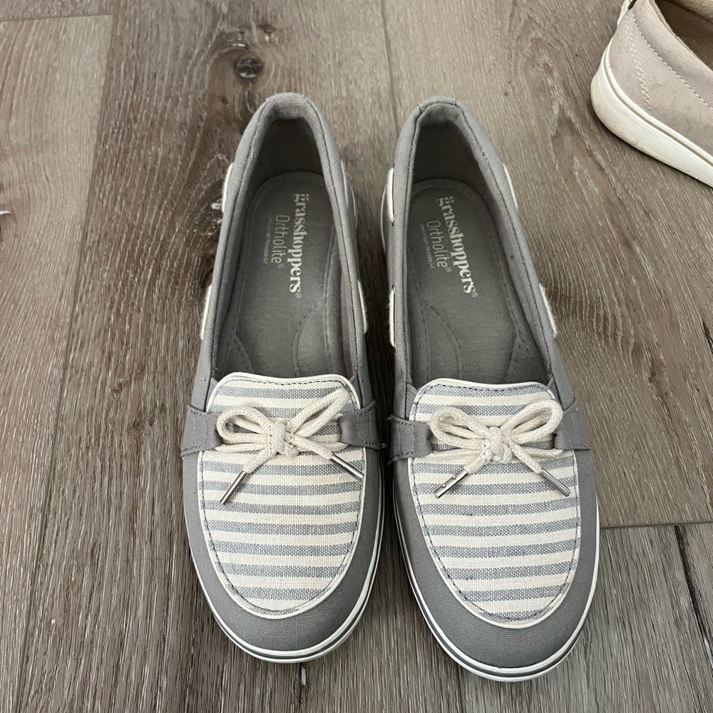 Cushioned orthopedic slide on shoes